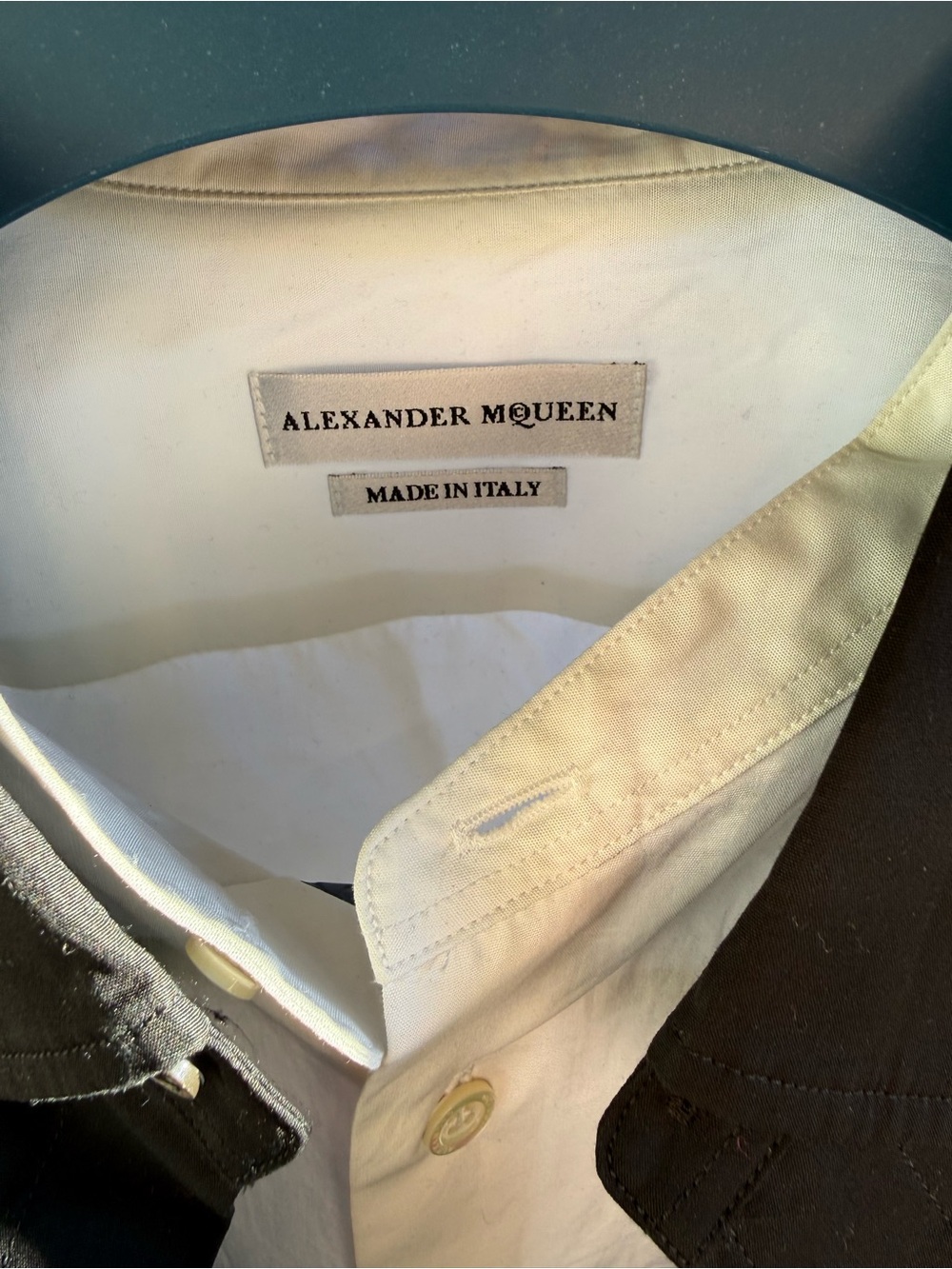 Alexander McQueen Men’s White Shirt with Central Black Panel - Picture 3 of 10